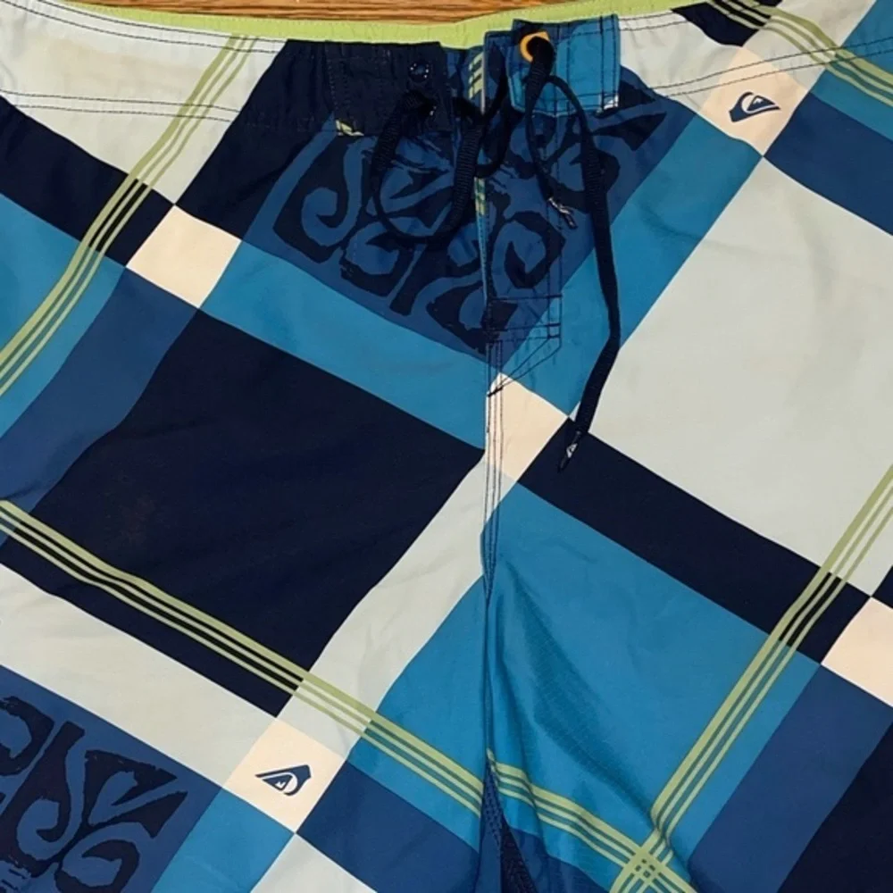 Quicksilver Giant Plaid Graphic Colorblock Board Shorts sz 40